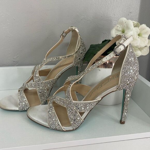 Betsey Johnson Miles Ankle Strap Stiletto Heel Sandals Sz 7.5 Prom Wedding Party - Picture 1 of 13